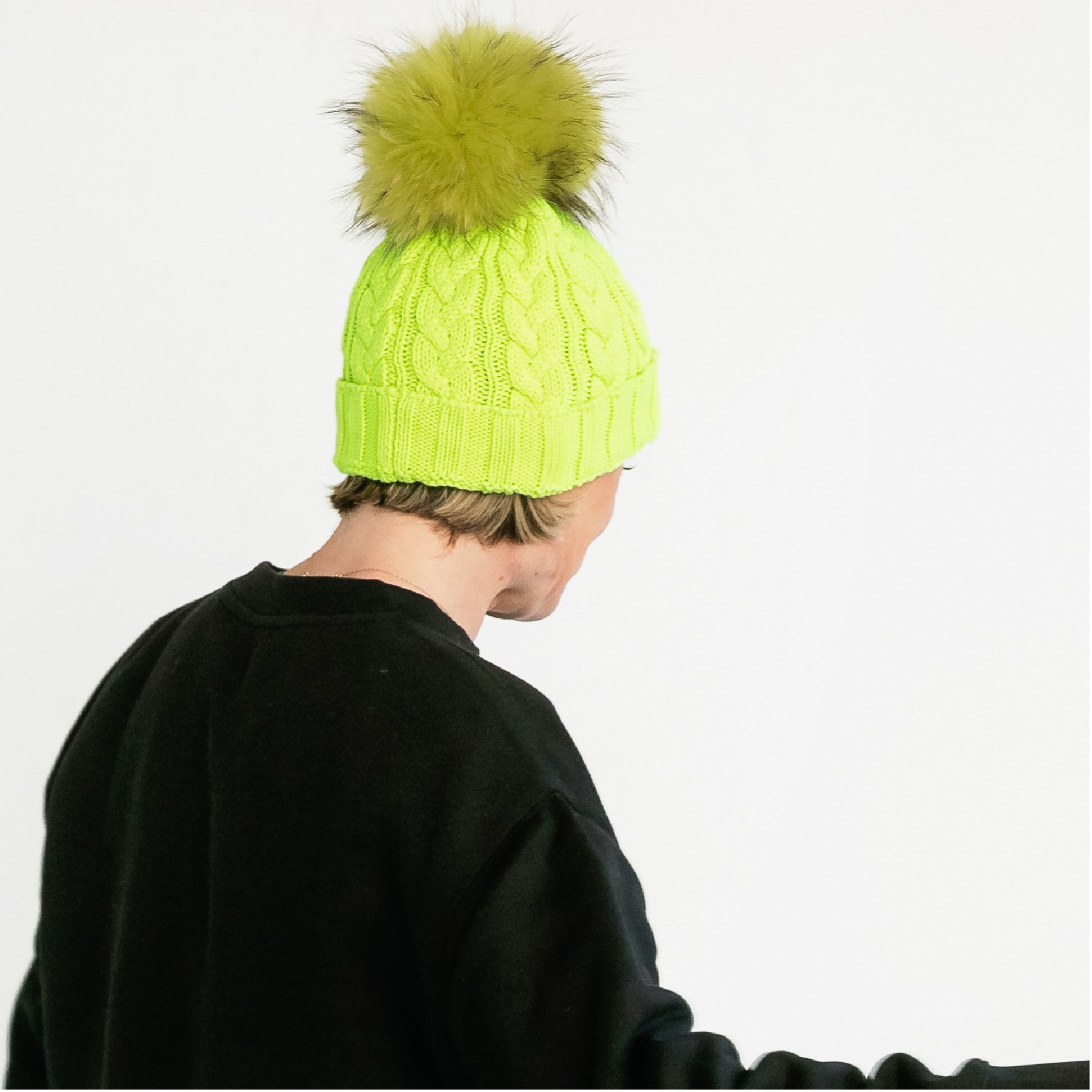 Cable Knit Raccoon Fur Pom Pom Hat